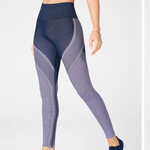 Fabletics High Waisted Seamless Turbo Navy Purple Leggings. Small